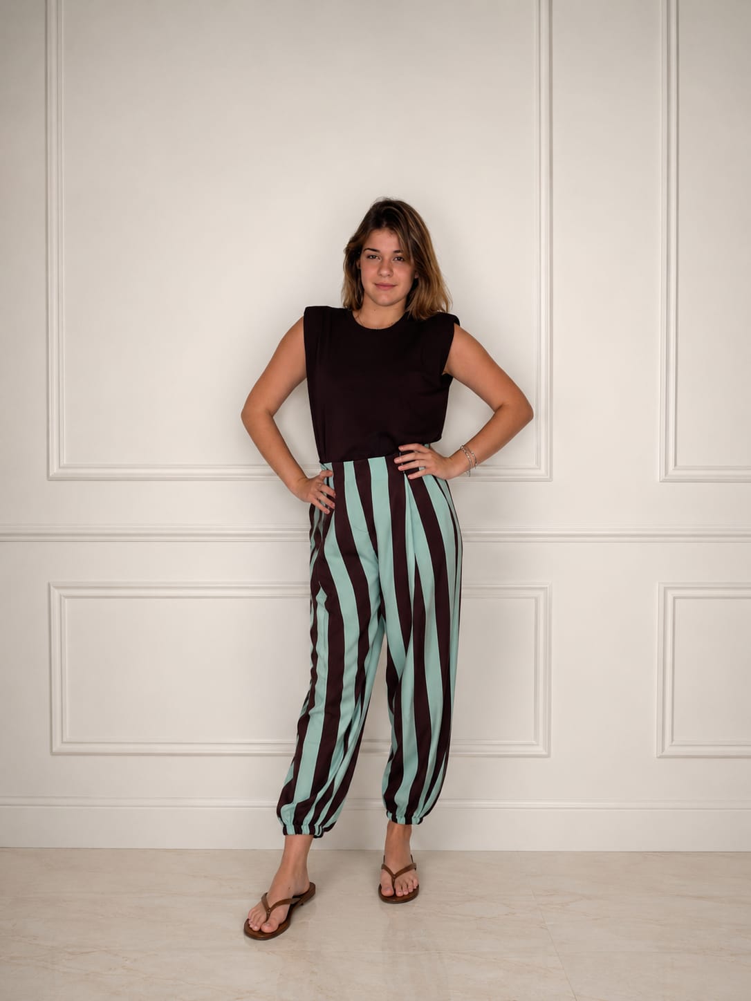 CONJUNTO DE CAMISETA Y JOGGER FLIDO